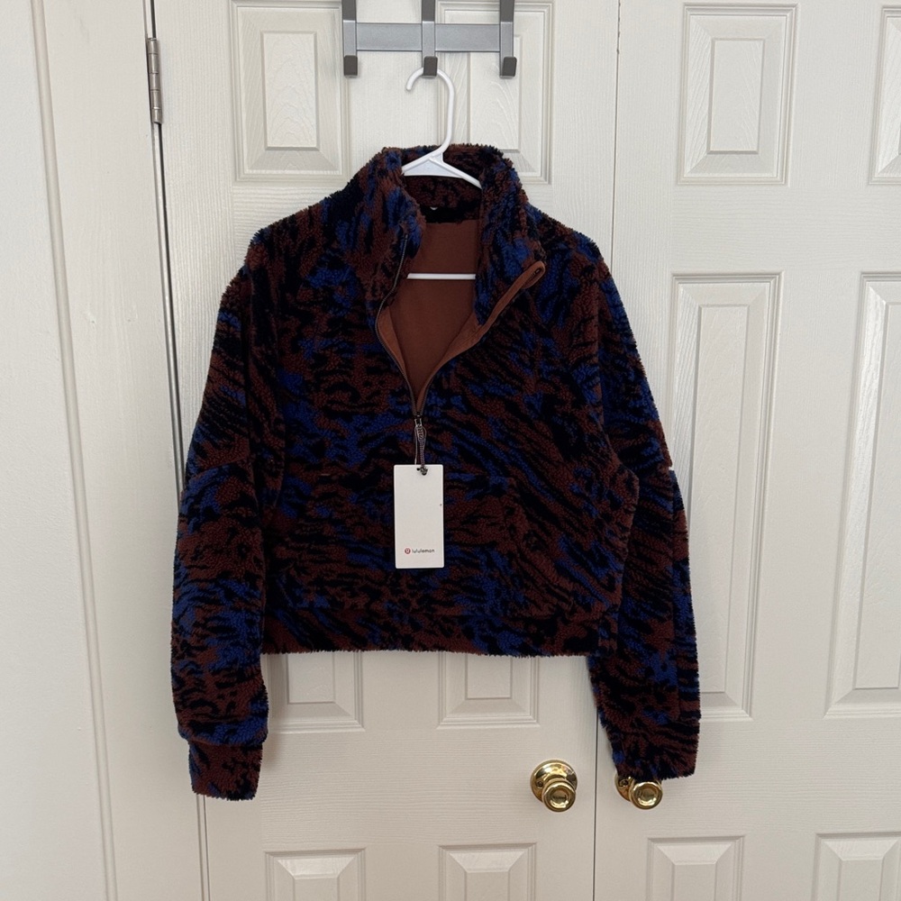 Lululemon Athletica Brown and Blue Fleece Pullover